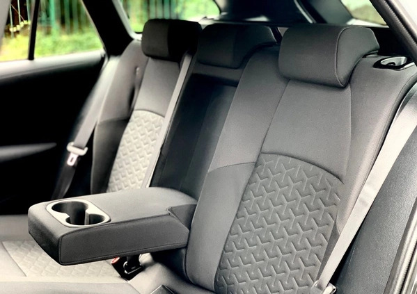 Toyota Corolla cena 89999 przebieg: 169074, rok produkcji 2019 z Lędziny małe 781